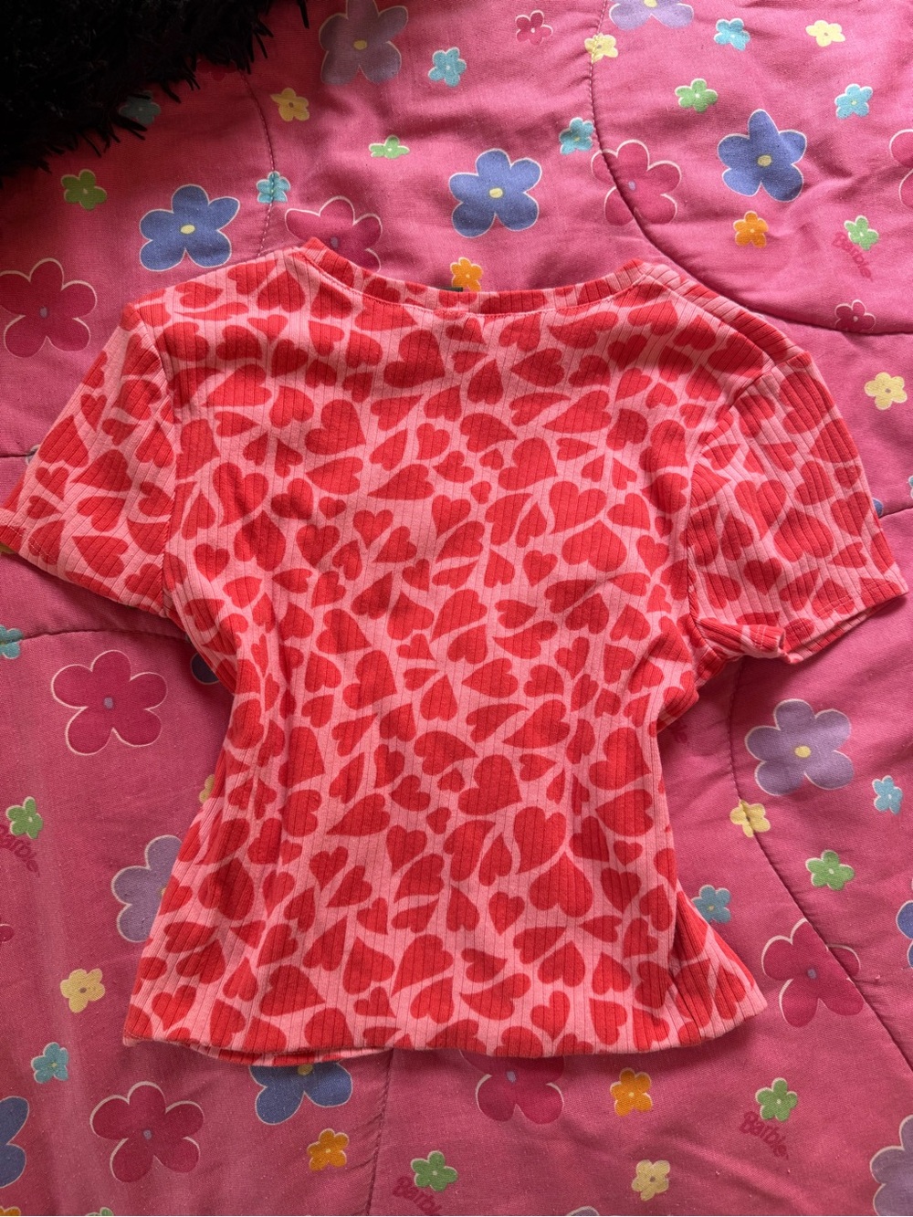 Red Heart Print Ribbed Crop Top - Picture 2 of 4